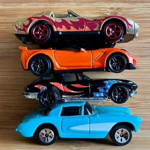 4 Chevrolet Chevy Corvette Cars Matchbox Hot Wheels Maisto Convertible Stingray